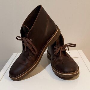 Clarks Men's Shelton Dark Brown Chukka Boots size 9